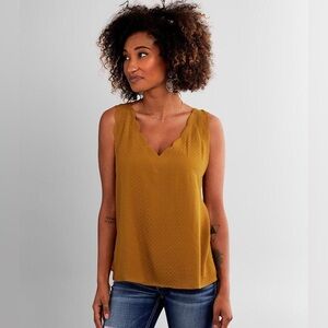 Willow & root scalloped tank top